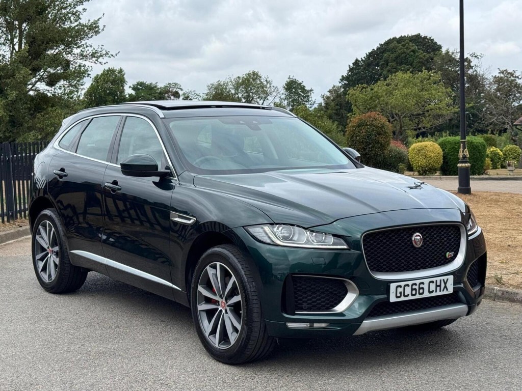2016 Jaguar F-pace